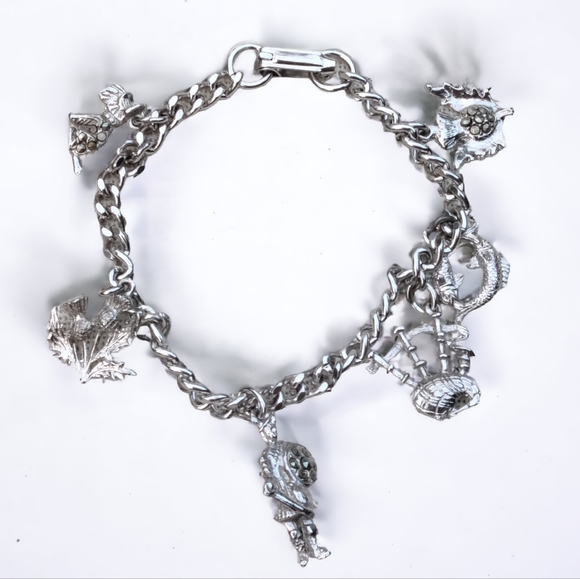 Vintage pewter charm bracelet - Picture 1 of 6